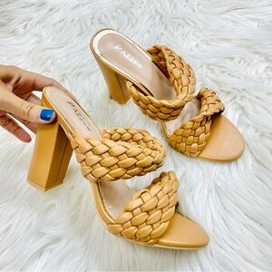 Nude braided high heel ( same condition )